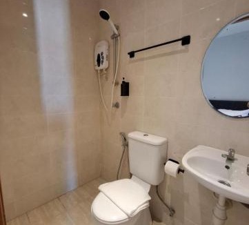 Taman Bukit Pantai Hotel | Swing & Pillows - Koptown Bangsar, Kuala Lumpur