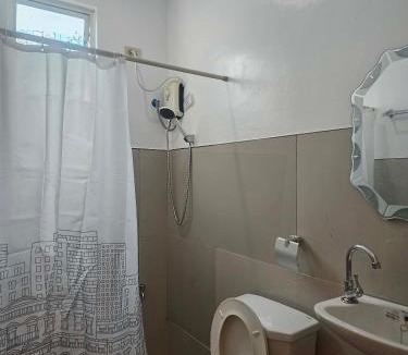 Aklan Province Hotel | RedDoorz at Nabas Business Center Inn Aklan