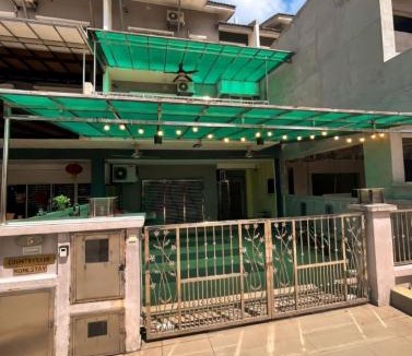 Sekinchan House | Sekinchan Spacious 2 and Half Storey Homestay 100m Walk to KFC 7 Eleven 24hr Clinic KTV BBQ 适耕庄宽敞2层半民宿 100米到KFC 7 Eleven KTV BBQ