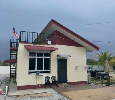 Setiu House | S&J Tiny House Penarik I Little Family Getaway