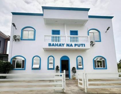 Lucena Villa | Bahay na Puti Private Villa with pool up to 31 pax