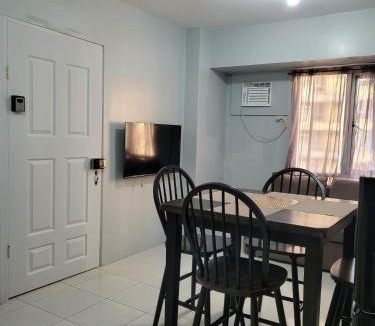 Santa Cruz Apartment | Avida Towers San Lazaro Tower 2, 7L & M