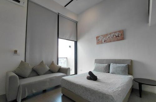 Brickfields Apartment | IHomes33 EST Bangsar KL Sentral LRT 2-4 Pax, IH3A