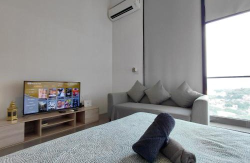 Brickfields Apartment | IHomes33 EST Bangsar KL Sentral LRT 2-4 Pax, IH3A