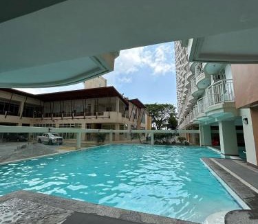Silang Junction South Hostel | Chill City View Staycation Pool Netflix