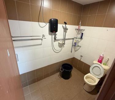 Klang House | Homestay Pro Taman Maznah, Klang
