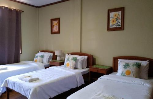Caticlan Hotel | REKWOOD Hotel