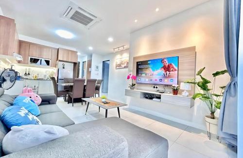 Taman Charming Apartment | Jeff & Ricky Homestay 140 The Podium Kuching
