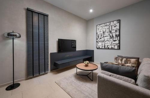 Kuala Lumpur City Centre Hotel | Isola KLCC Hotel, Trademark Collection by Wyndham
