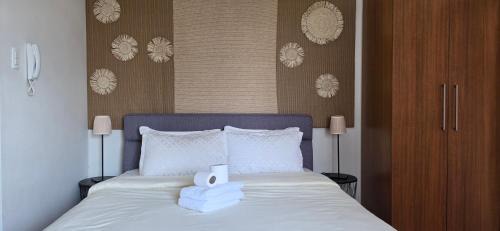Barangay 670 House | 8 Adriatico Manila Condotel Sea View Corner Unit Near St Lukes Clinic
