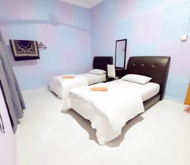 Kampong Raja House | Znmix Guesthouse