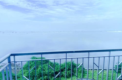 Tambo Apartment | Luxury 1,2,3Bedrooms Sunset Retreat Next to OKADA Casino,Manila Airports,MOA