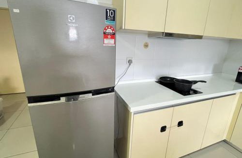 The Strand Apartment | S2 KD 2-12 pax 3 min to giza and sunway medical