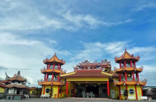 Sekinchan House | Sekinchan Spacious 2 and Half Storey Homestay 100m Walk to KFC 7 Eleven 24hr Clinic KTV BBQ 适耕庄宽敞2层半民宿 100米到KFC 7 Eleven KTV BBQ
