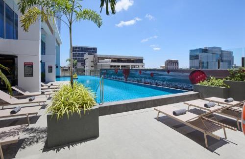 Mandaue Hotel | Radisson RED Cebu Mandaue