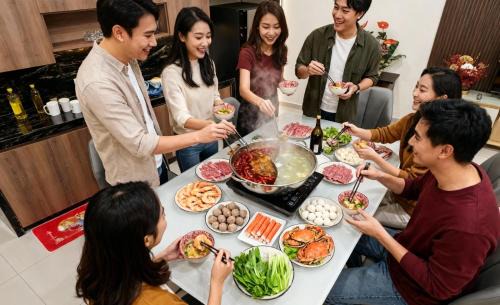 Ulu Tiram Apartment | Family & Party houes - Free Kids Play Castle - JB
