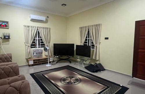 Kampung Bikam House | Homestay Abah