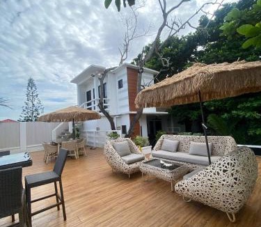 Bacnotan Villa | Villa El Marie