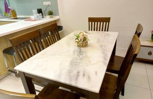 Miri Apartment | Wonderful Times Square Miri Resort Large 7 Pax Max 2BR 1BA with View