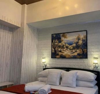 Silang Junction South Hostel | Chill City View Staycation Pool Netflix