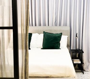 Pinagsama Apartment | St Mark Residences Luxury direct Venice view with free parking