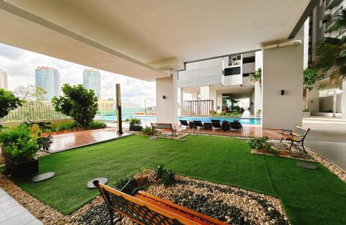 Central District Apartment | Mosaic Southkey Residence Near Midvalley Shopping Mall
