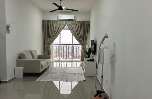 Kampung Lubok Peringgi Apartment | D Aman Infinity Pool Homestay 08 Malay Only