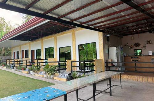 Alegria House | CocoVille Guesthouse KUBO