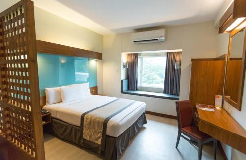 Diliman Hotel | Microtel by Wyndham UP Technohub