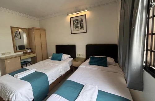 Ulu Tiram Hotel | Wangsa Village Inn