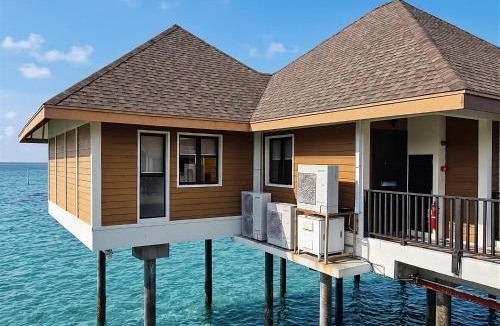 Kampung Bagan Lalang Hotel | 2 Bedroom & Study over Water Ivory Villa, Open Sea, Golden Palm Tree, Malaysia