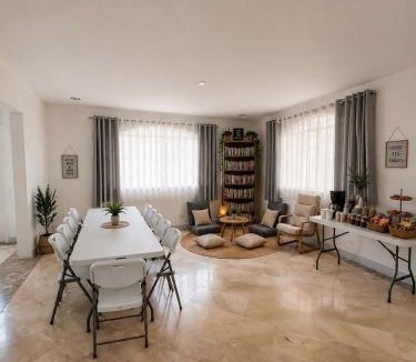 Paranaque Bed & Breakfast | Bed & Breakfast in BF Homes, Parañaque City