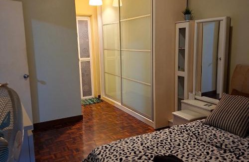 Bukit Tinggi Apartment | Safar Houzy Selesa Hillhomes (Muslim)