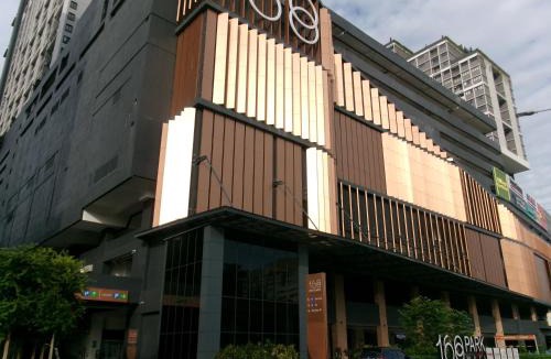Batu Caves Apartment | 168 Mall Selayang 2 Bedroom with Totoro Theme, Free Wifi & Netflix, Free carpark in 168 Mall Selayang Batu Caves