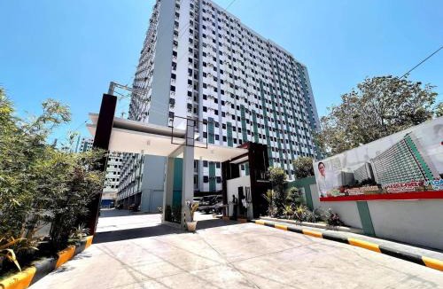 Mandaue Apartment | 2 Bedroom Condo Fully-Furnished good for 5-6pax by Gerra at Urban Deca Homes Banilad