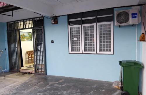 Paka House | MadAni Homestay D'Paka
