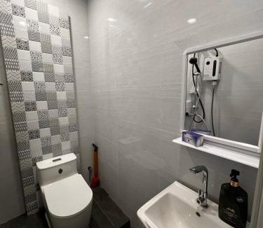 Central District Bed & Breakfast | ValueRoomz Sentosa Southkey Mid Valley S2