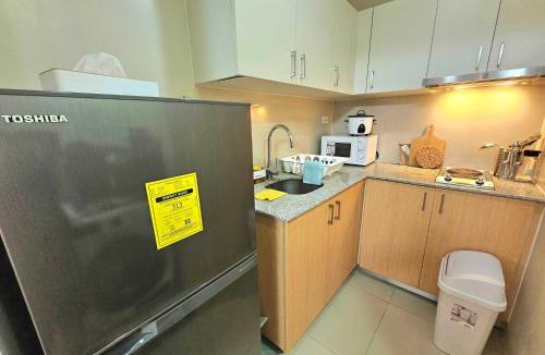 Legazpi Village Apartment | Japandi Zen 1BR Greenbelt Hamilton