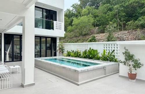 Kampung Bakau House | Spacious Home with Private Swimming Pool in Langkawi by Zervin
