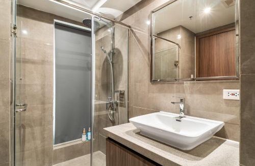 Baclaran Apartment | East Glory Center Studio near City of Dreams, Airport, Okada, and MOA