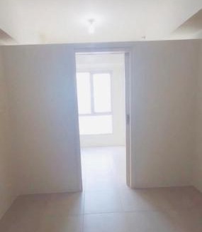 A. Bonifacio Apartment | Avida Cloverleaf Tower 1