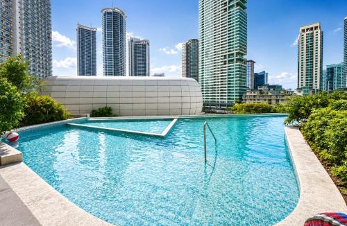 Makati Hotel | Light Premium Suites, Novotel Acqua Manila near Makati