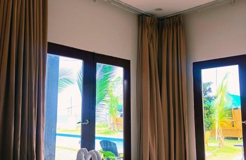 Bacnotan Hotel | Oceanaire Beach Resort ELYU