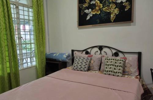 Bukit Beruntung House | Rawang Golf Club Bungalow Master Bedroom with Kitchen BBQ WiFi Laundry