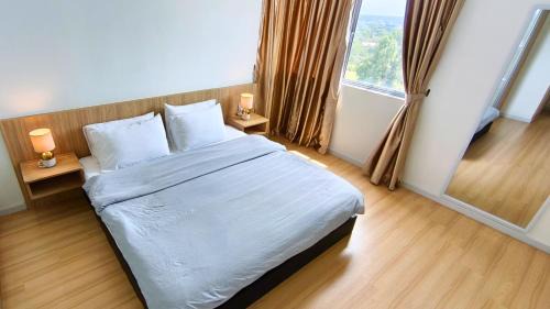 Larut Apartment | Lotus Lake Sanctuary- Pool- Family- Sunset View