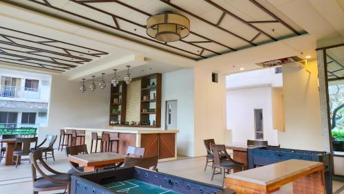 Ususan Apartment | 2BR Fully Air-Conditioned Staycation with Parking