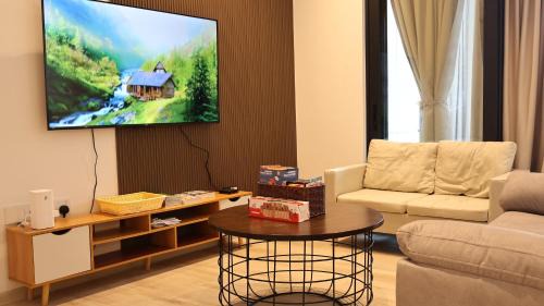 Kuching Apartment | Resort Style at Milano Eight 817 opposite Vivacity 8 pax