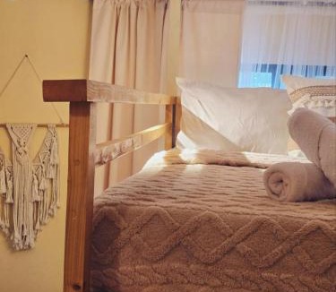 Balibago Apartment | El Nissi Staycation, THE BOHEMIAN SUITE, Enchanted Kingdom