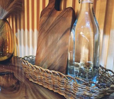 Balibago Apartment | El Nissi Staycation, THE BOHEMIAN SUITE, Enchanted Kingdom