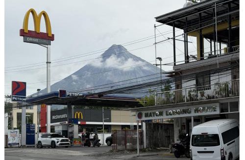 Daraga Hotel | Mayon Lodging House